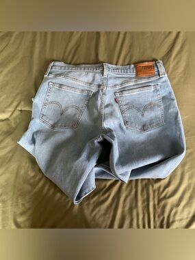 Levi’s Wedgie Jeans